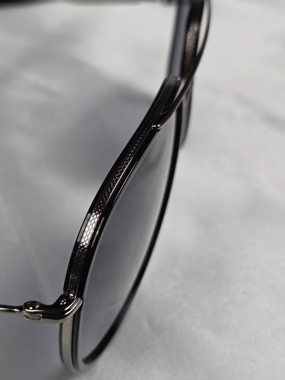 Carrera 295/S Aviator Sunglasses 58mm Gunmetal Gray Gradient Lenses w/ Case